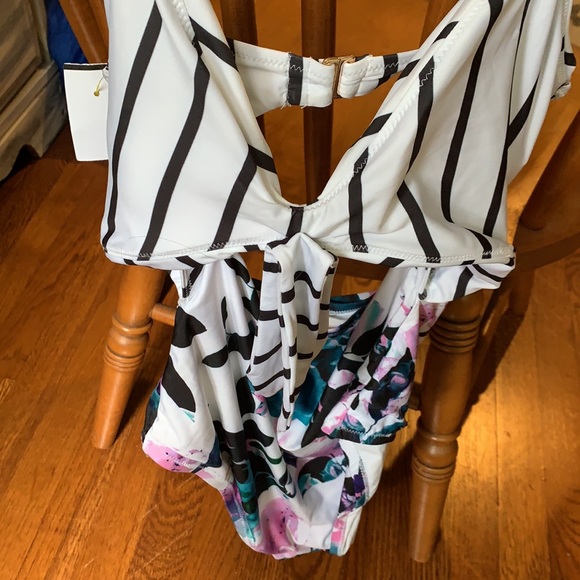 NWOT ModCloth Siena striped one piece bathing suit - Picture 6 of 12